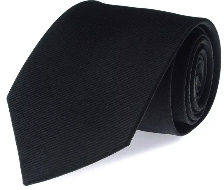 Zwarte stropdas en bretels